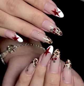 ネイル Pure&Rich Nailのネイルデザイン