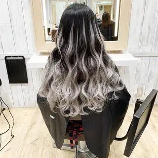 ロング カラー ヘアアレンジ TATSUYA アートディレクターのヘアスタイル