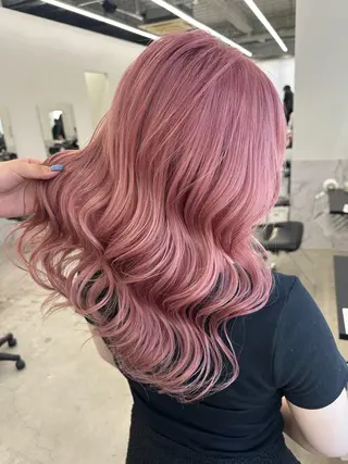 ロング カラー ヘアアレンジ GO TODAY シェアサロン 原宿本店所属・原宿ハイトーンカラー 🌼みるい🌼のヘアスタイル