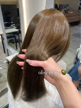 セミロング GLAD所属・ナガヤマ ミユのヘアスタイル