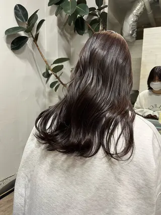 カラー アンドウ アカリのヘアスタイル