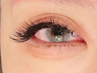 マツエク・マツパ 西村 未羽/ﾏﾂｴｸ /網紅/ﾊﾟﾘのマツエク・マツパデザイン