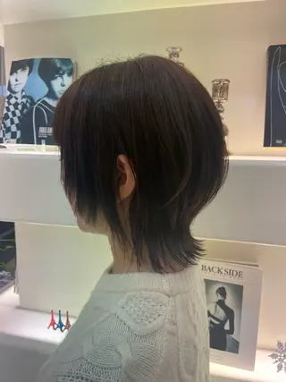 ミディアム 西川 朋恵のヘアスタイル