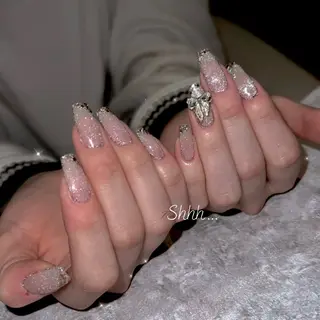 ネイル Shhh ...のネイルデザイン