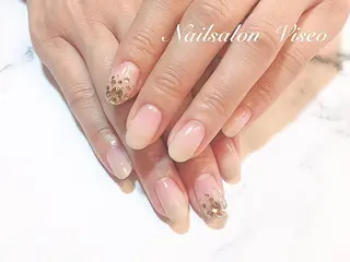 ネイル Viseo《6週間 長持ちパラジェル》のネイルデザイン