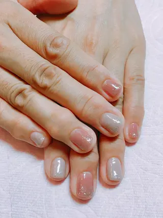 ネイル THECOLORS所属・近貞 莉奈のネイルデザイン