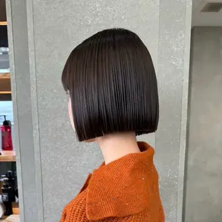 ショート 切りっぱなしボブ/ 縮毛矯正/レンのヘアスタイル