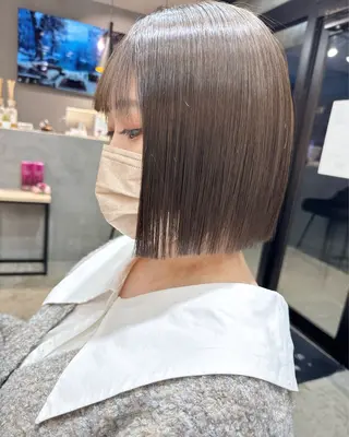 ミディアム YURIK Aのヘアスタイル