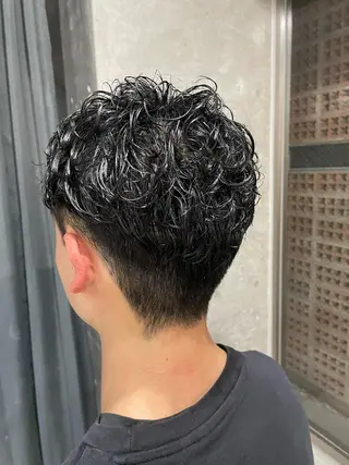 ショート パーマ メンズ 吉田一輝 外国人パーマのヘアスタイル