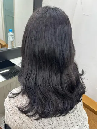セミロング カラー 香野 優子のヘアスタイル
