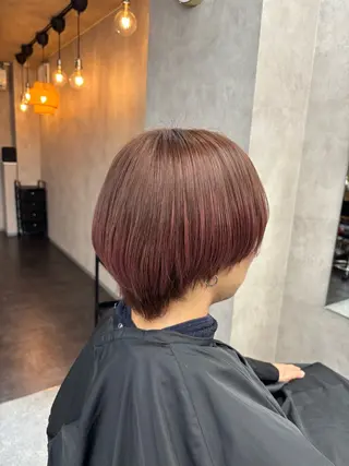 ショート カラー 藤井 悠希のヘアスタイル