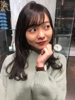 ロング レイヤー特化/小顔顔 周り/セノ/表参道のヘアスタイル