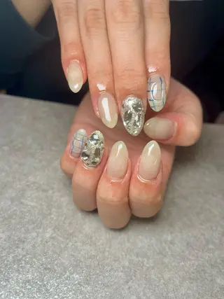 ネイル elu船橋店 KAORIのネイルデザイン