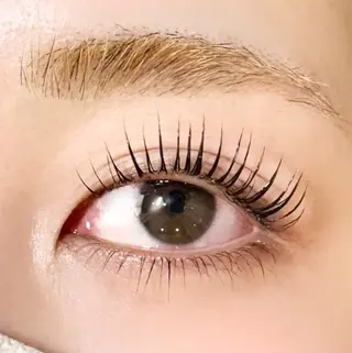 マツエク・マツパ Luna 坂地のマツエク・マツパデザイン