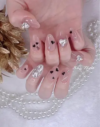 ネイル She   Nail所属・ISA_ BELLAのネイルデザイン