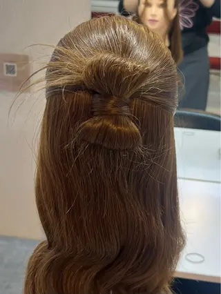 ロング Hitomi/ 練習モデル募集中のヘアスタイル