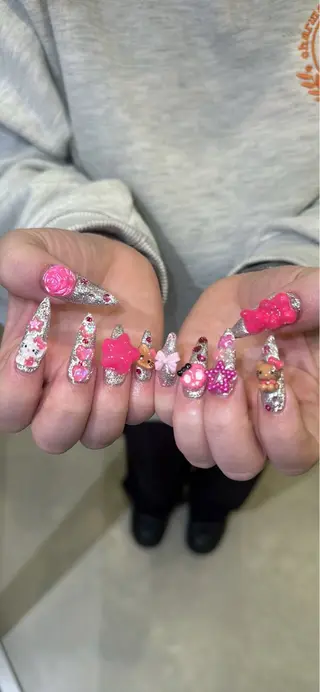 ネイル 👽個性派ネイル🎀 komachiのヘアスタイル