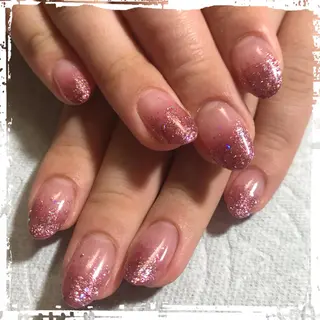 ネイル ECLAT エクラ所属・寺山 千鶴のネイルデザイン