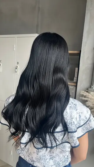 カラー 田中 萌のヘアスタイル