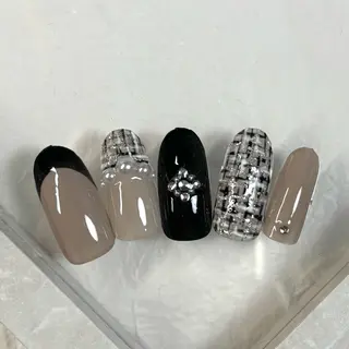 ネイル ラヴィアンローズ所属・S. kurumiのネイルデザイン