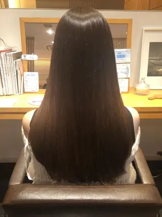 セミロング カラー 高山🐬髪質改善 池袋で縮毛矯正のヘアスタイル