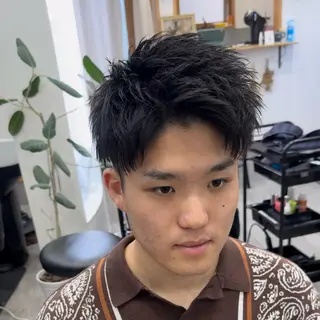 メンズ ＆tigre 佐藤秀太のヘアスタイル