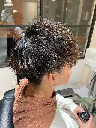 ショート QUONHEAL(クオンヒール)所属・重名 陸のヘアスタイル