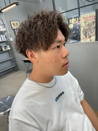 ミディアム パーマ メンズ メンズ専門サロン wokeのヘアスタイル
