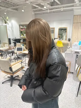 ロング カラー ブリーチ/マツエク 𝓡𝓲𝓷🫧のマツエク・マツパデザイン