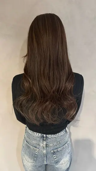 カラー ヘアアレンジ 松本 夢叶のヘアスタイル