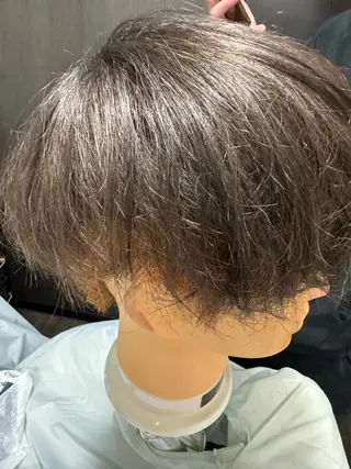 カラー JOYBOX/新大阪店所属・清水 拓馬のヘアスタイル