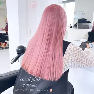 ロング カラー 𝘳𝘺𝘰𝘬𝘢 髪質改善／ブリーチのヘアスタイル