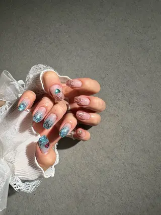 ネイル I-nailロング /ワンホン/キラキラのネイルデザイン