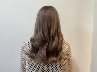 ロング カラー 齋藤 結愛のヘアスタイル