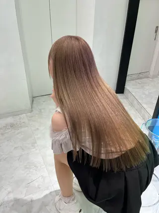 カラー 透明感ハイトーン/ ベージュ/りくとのヘアスタイル