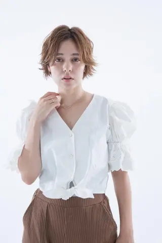 ショート カラー 平 ちひろのヘアスタイル