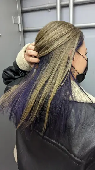 ロング カラー fuwat所属・秋葉原でカラーする なら🐉ちぇーたんのヘアスタイル