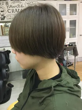 ショート カラー CRADLE Takeuchiのヘアスタイル