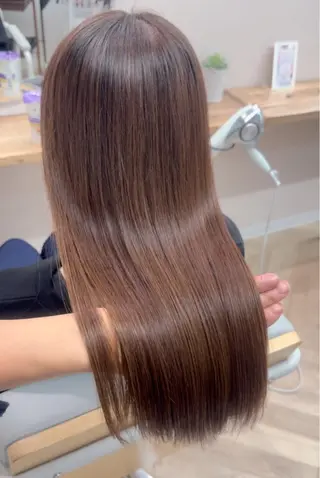 ミディアム ブリーチ矯正💐 ミルクティー💐ナオのヘアスタイル