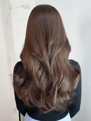 カラー セミロング ITbyALBUM 八王子店のヘアスタイル