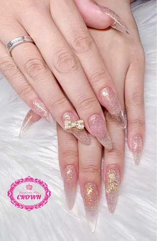 ネイル CROWN プライベートサロンのネイルデザイン