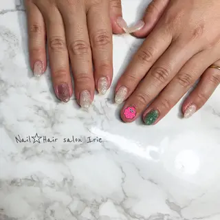 ネイル Hair salon Irie所属・與儀 知佳のネイルデザイン