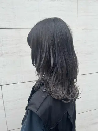 セミロング 丸山 史香のヘアスタイル