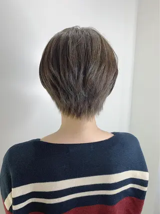 ショート カラー ☕️ベージュカラー 内藤光哉☕️のヘアスタイル