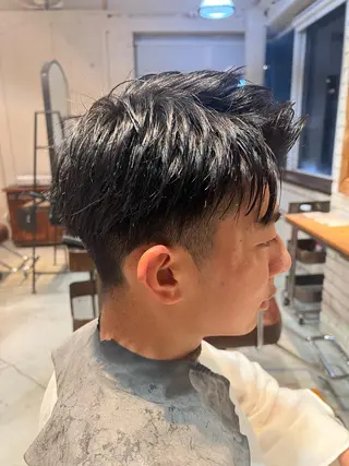 ショート メンズ ONE CORE所属・毛谷 嘉明/ブリーチカラーのヘアスタイル