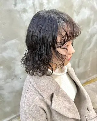 ミディアム パーマ 木村陸弥 似合わせ 透明感カラー🌿のヘアスタイル