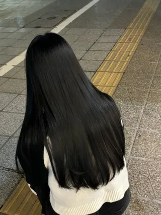 ロング カラー 🍓ハイトーンカラー 🎀nene🍓のヘアスタイル