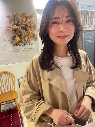 ロング カラー さの あやねのヘアスタイル