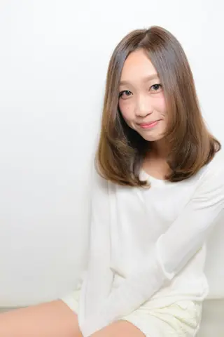 ミディアム セミロング カラー belta 姫路山吹 カラーモデル募集のヘアスタイル