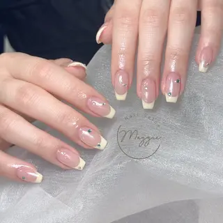 ネイル Maggie Nail🦩のネイルデザイン